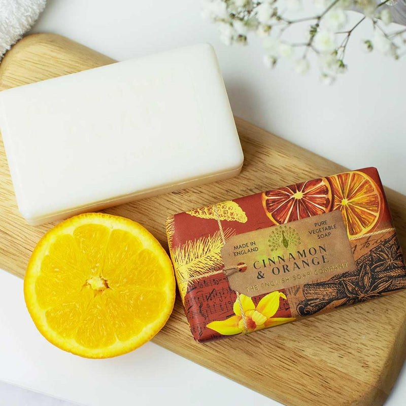 The English Soap Company Anniversary Wrapped Soap Bar Cinnamon Shea Butter Moisturising Soap 190g - Cinnamon & Orange Scent