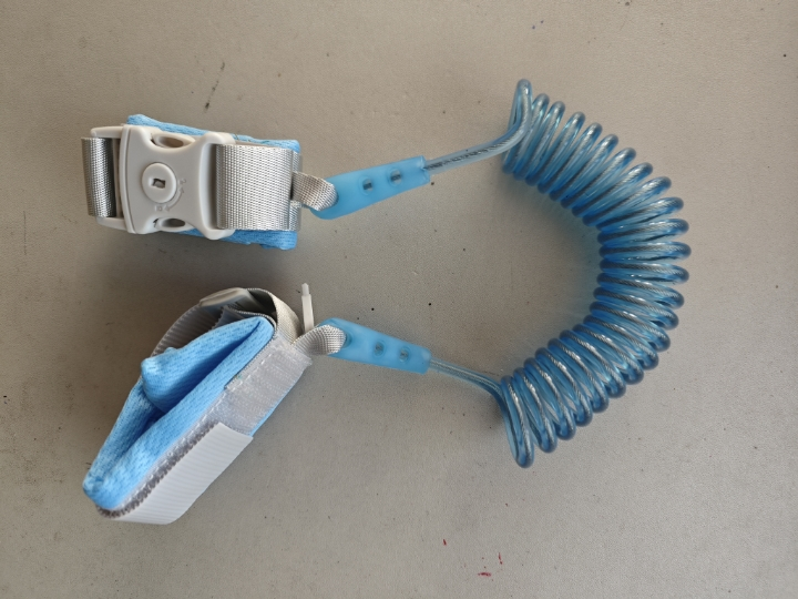Upgraded Anti-Lost Baby Leash Bracelet With Key Lock, Retractable Child Safety Wrist Link